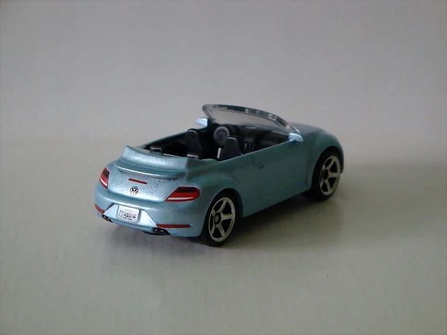 '19 VW Beetle convertible (4) (Copiar) '19 VW Beetle convertible (4) (Copiar)