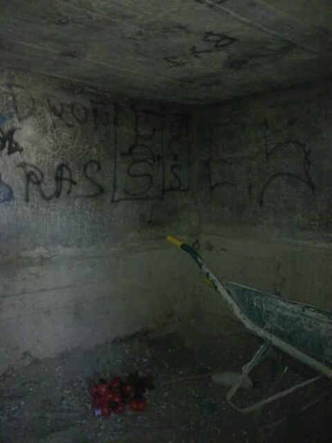 BUNKER INTERIOR BUNKER INTERIOR