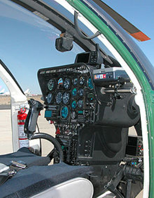 220px-Md500e-cockpit-aradecki-070316-01