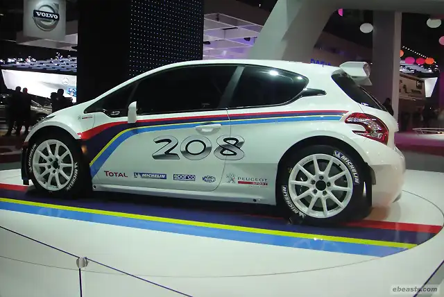 Peugeot_208_RC_04