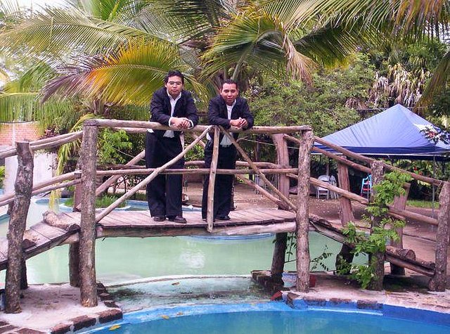 Aqui estoy con mi hermano Daniel en chalchuapa.. Aqui estoy con mi hermano Daniel en chalchuapa..