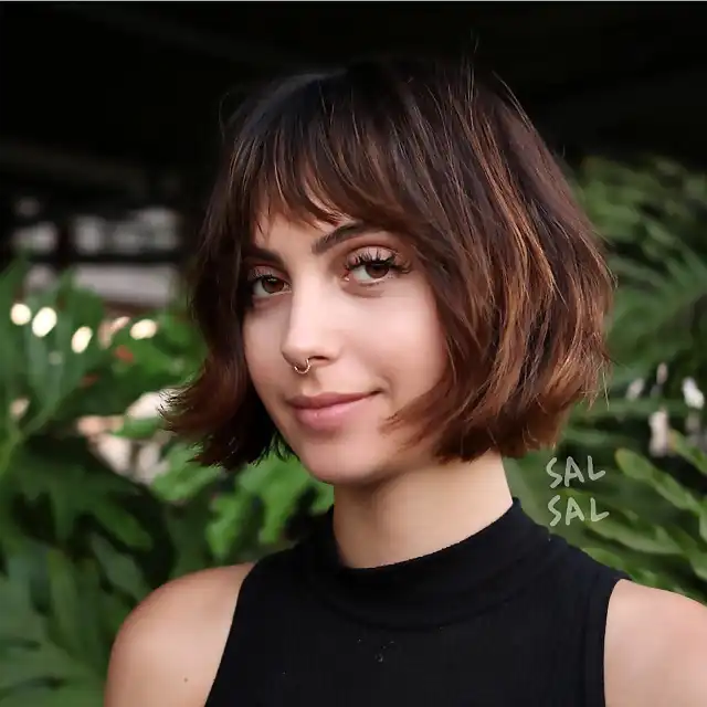 40-most-flattering-bob-hairstyles-for-round-faces-2018-1-8