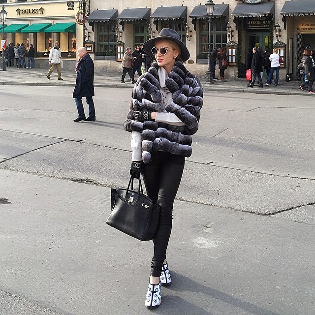 liliyafleurdelis_2014-12-13_06-37-07 liliyafleurdelis_2014-12-13_06-37-07