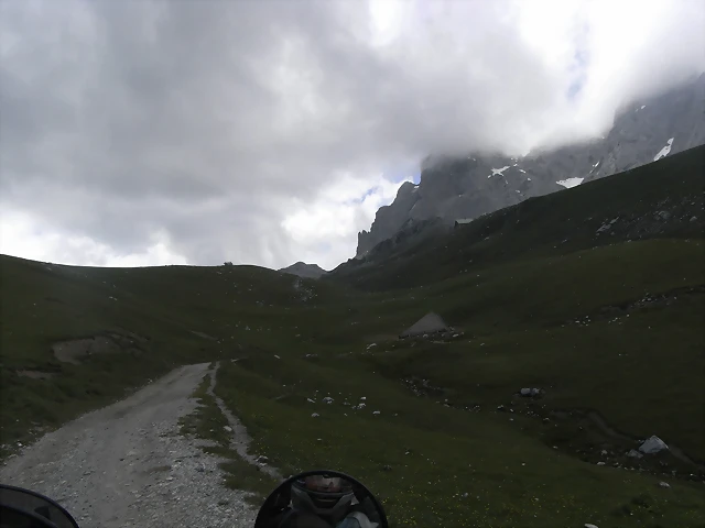 R0012935 R0012935