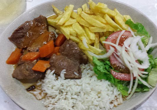 Carrillera de cerdo con patatas Carrillera de cerdo con patatas