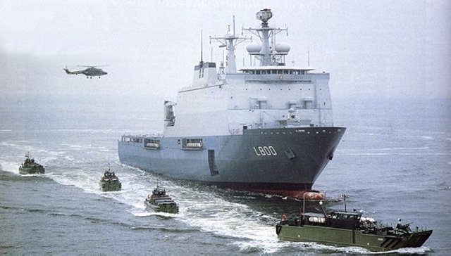 Holanda. LPD Hrms Johan de Witt y Hrms Rotterdam