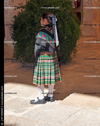 traje-regional-guadalupe-caceres-extremadura_493093