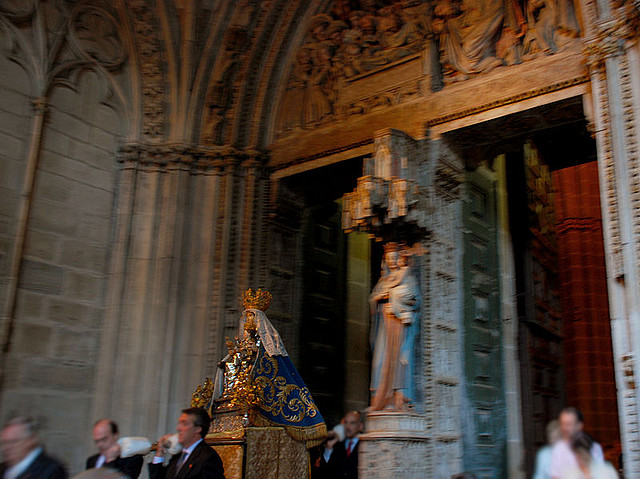 800px-Procesion_catedral 800px-Procesion_catedral