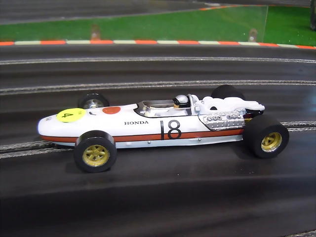 Retro F1 (30) Retro F1 (30)