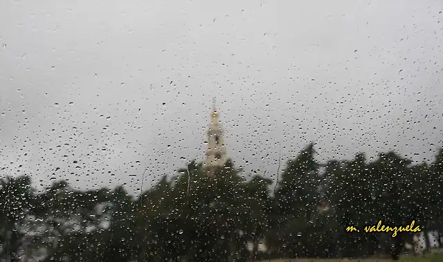 06, Ftima entre lluvia, marca