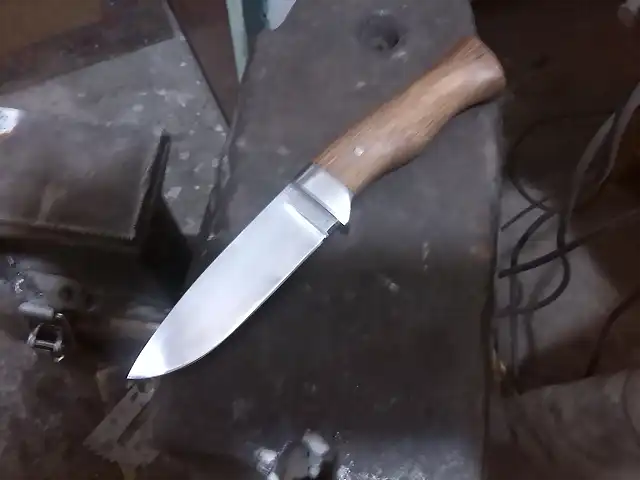 CUCHILLO DE CAZA PEQUE?O 002