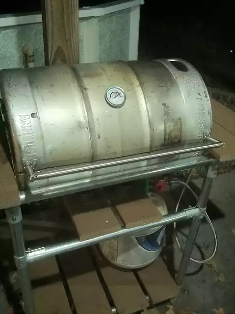 How-to-make-a-grill-out-of-a-beer-keg-9