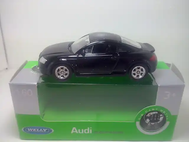 AUDI TT