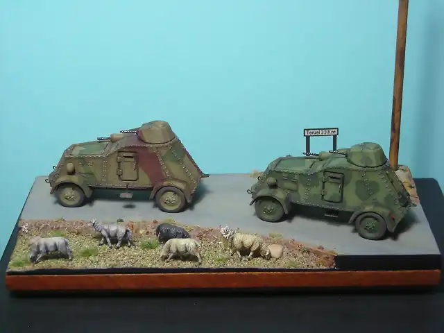 UNL-35 ARMORED CAR 1