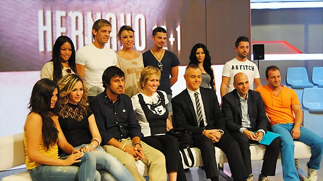 Presentación Re-vuelta Presentación Re-vuelta