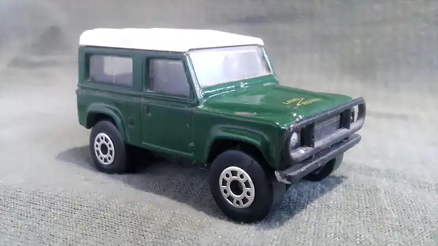 Land Rover Ninety MATCHBOX (4)