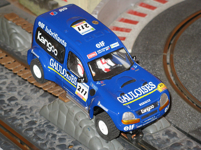raid-2001-paris dakar-211-reanult kangoo raid-2001-paris dakar-211-reanult kangoo