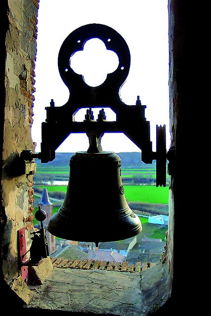 CAMPANA DE VELILLA