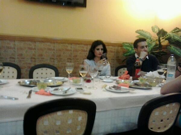 María en la cena antes del bolo 8 María en la cena antes del bolo 8