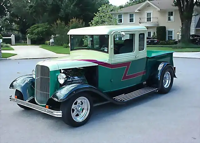 1933-ford-pickup-five-window