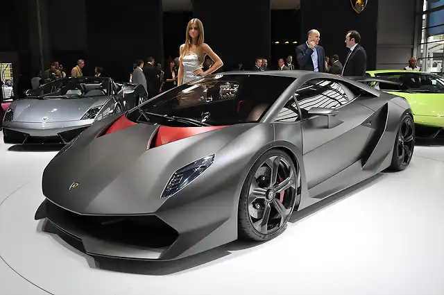 Lamborghini-Sesto-Elemento