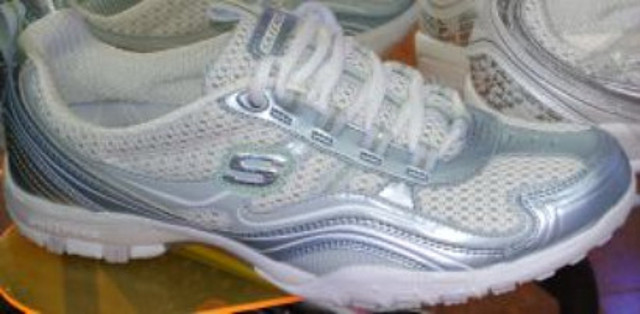 SKECHERS-141 $100.000