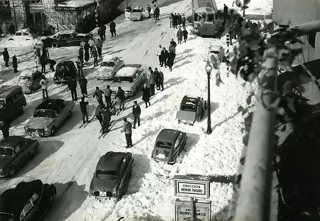 Barcelona nevada 1962 c. Balmes (2)