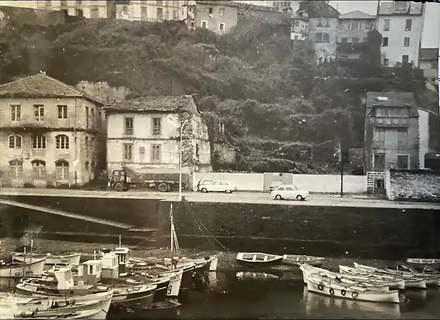 Luarca Muelle de la Barbacana Asturias