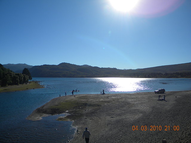 Lago Moquehuem desde el pte.