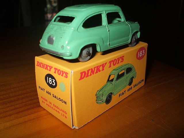 Fiat 600 Dinky Toys (2)