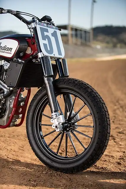 Indian-Scout-FTR750-flat-track-race-bike-05