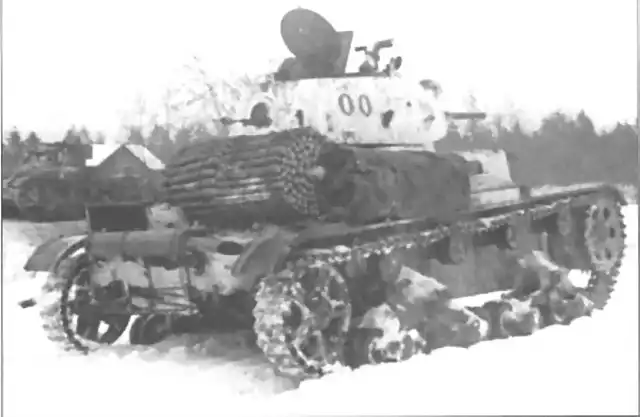 T-26_mod._1939_during_the_Winter_War