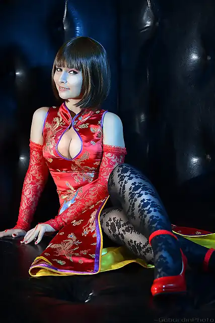 anna_williams_tekken_6_cosplay_by_gabardin-d86635c