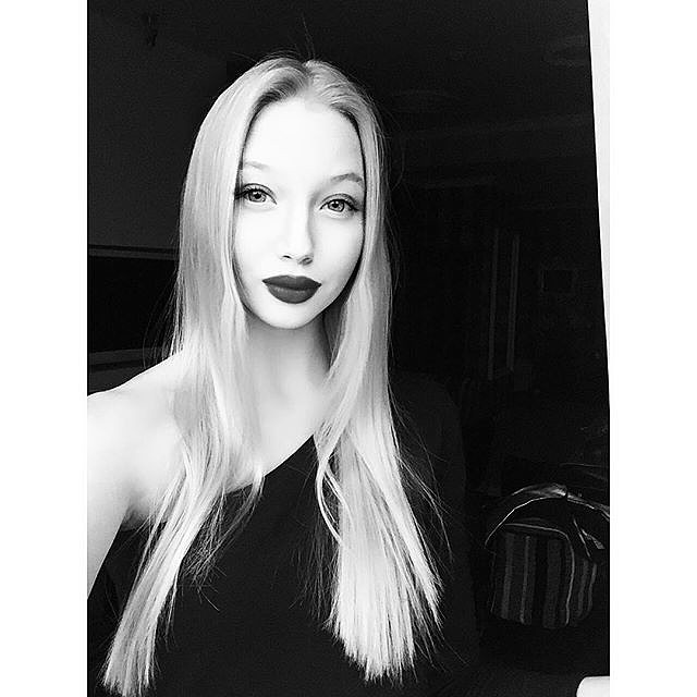 misskarolina_official_2015-10-18_10-05-23 misskarolina_official_2015-10-18_10-05-23