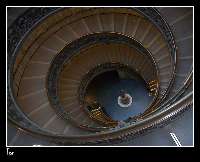 Escalinata en el Vaticano