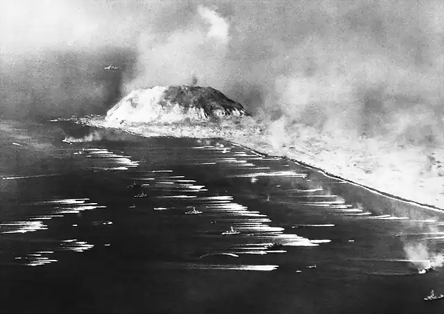 Desembarco de los Marines en Iwo Jima el 19 de febrero de 1945