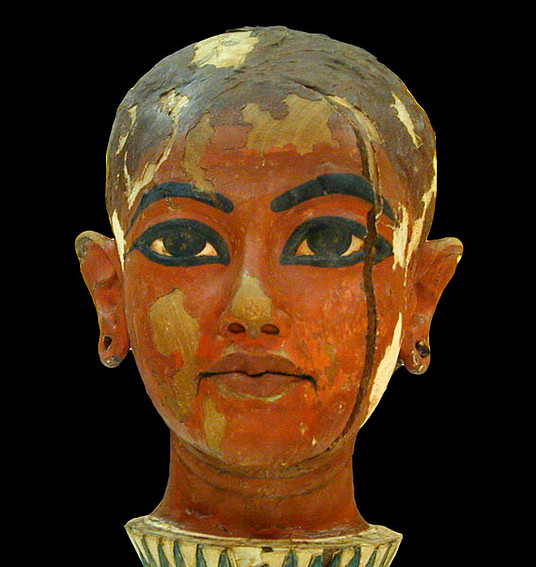 Tte_de_Toutnkhamon_enfant_(muse_du_Caire_Egypte)