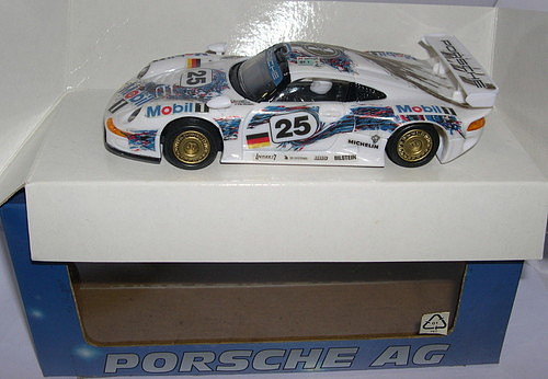 ARTIN 57505 PORSCHE 911 GT1 EVO #25 MOBIL BOUTSEN-STUCK-WOLLEK