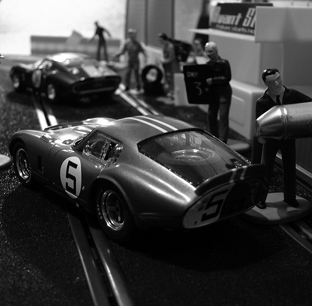 shelby cobra daytona coupe-repostando