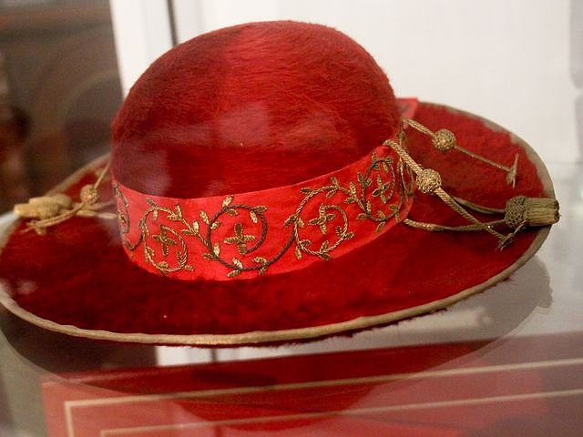 SOMBRERO JUAN XXIII LIMA