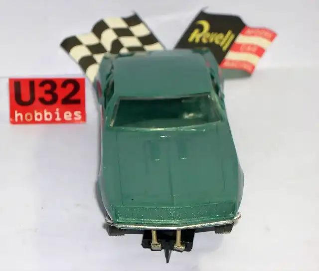 REVELL R3811 CHEVROLET CAMARO SS350 1967 2