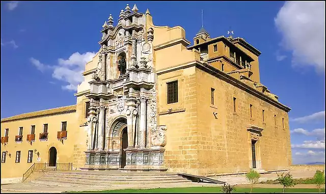 Castillo-Santuario de la Santis?ma y Vera Cruz de Caravaca