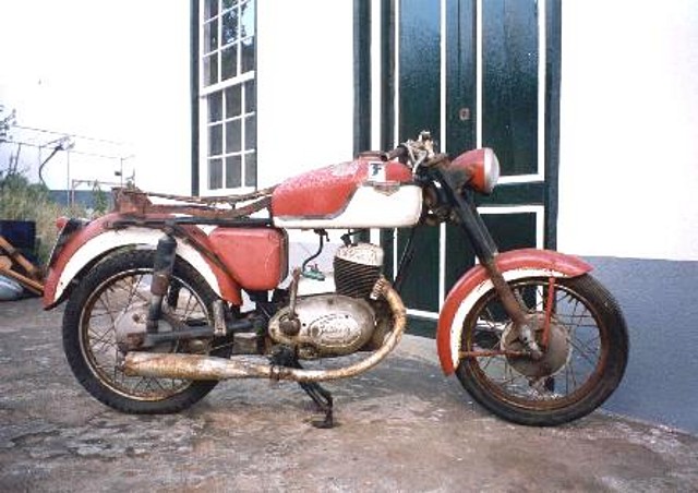 Rovena motocra Rovena motocra