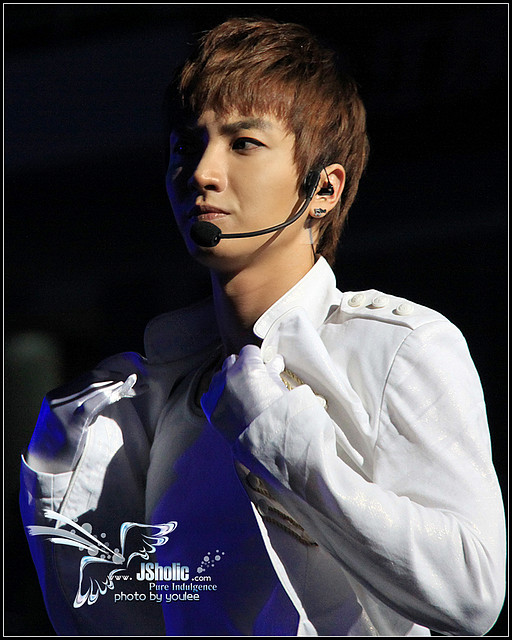 Copia de leeteuk-515