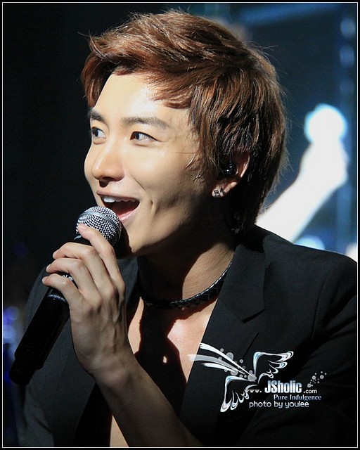 Copia de leeteuk-159