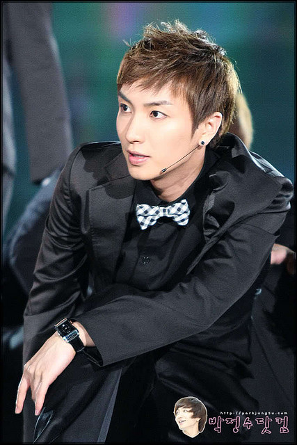 Leeteuk-3-leeteuk-3-18457973-682-1023