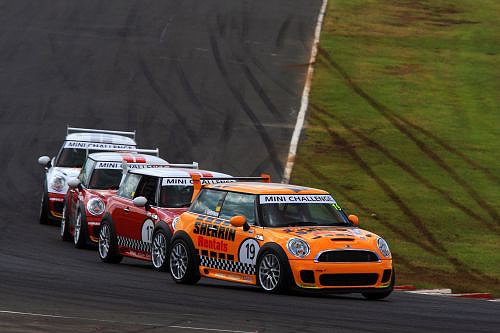 mini challenge-aus-v8Rd2EasternCK08-07875