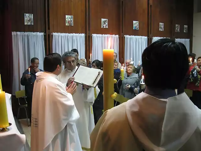 Celebracin Misa de la Vigilia Pascual (1)