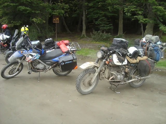 motos viejeras: BMW 650 Dakar y 900. motos viejeras: BMW 650 Dakar y 900.