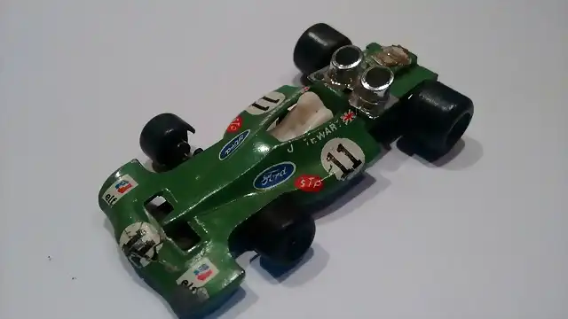 F1 Tyrrel WP10 verde ruedas B